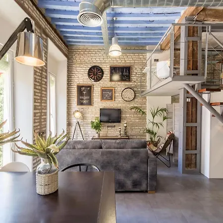 Chezmoihomes Loft Cathedral 公寓