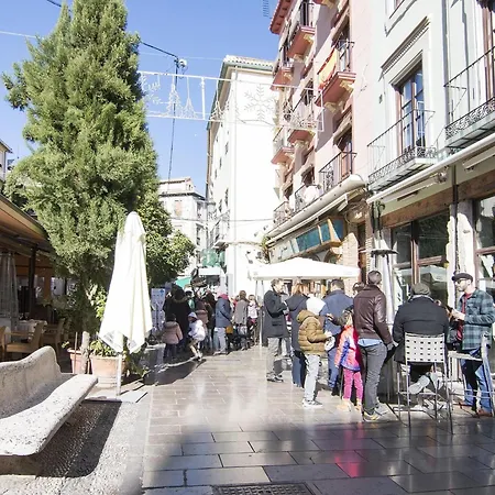 Chezmoihomes Loft Cathedral Apartment Granada